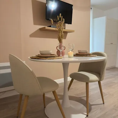 Magnifique Renove Centre-ville 3pers Wifi *