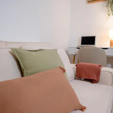 Magnifique Renove Centre-ville 3pers Wifi Апартаменты *